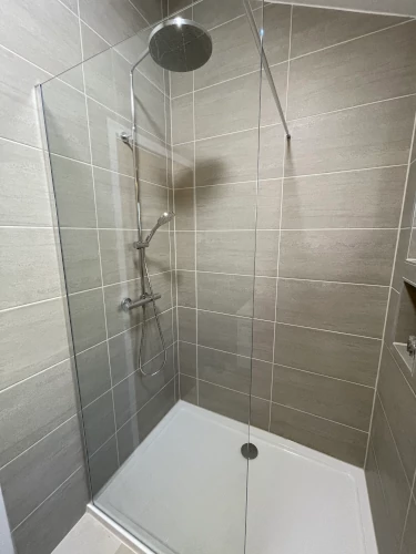 Byre - shower